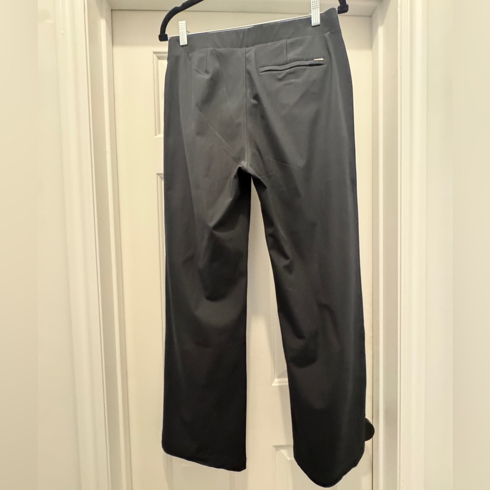 Vuori Wideleg Pant - Medium Short - Picture 3 of 4